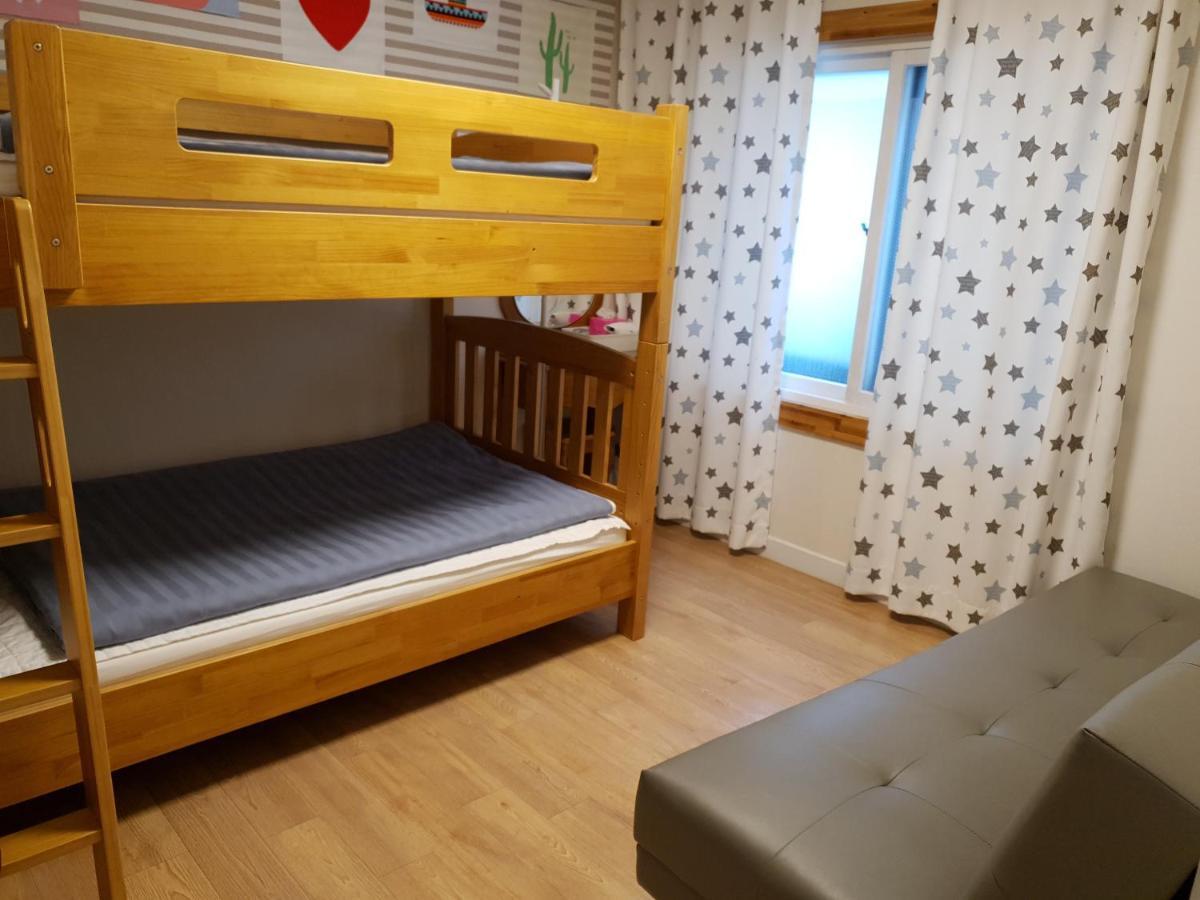 Oh My Guesthouse Seoul Bagian luar foto